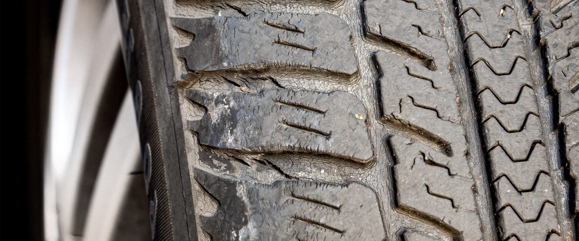 Signs You Need New Tires: A Comprehensive Overview